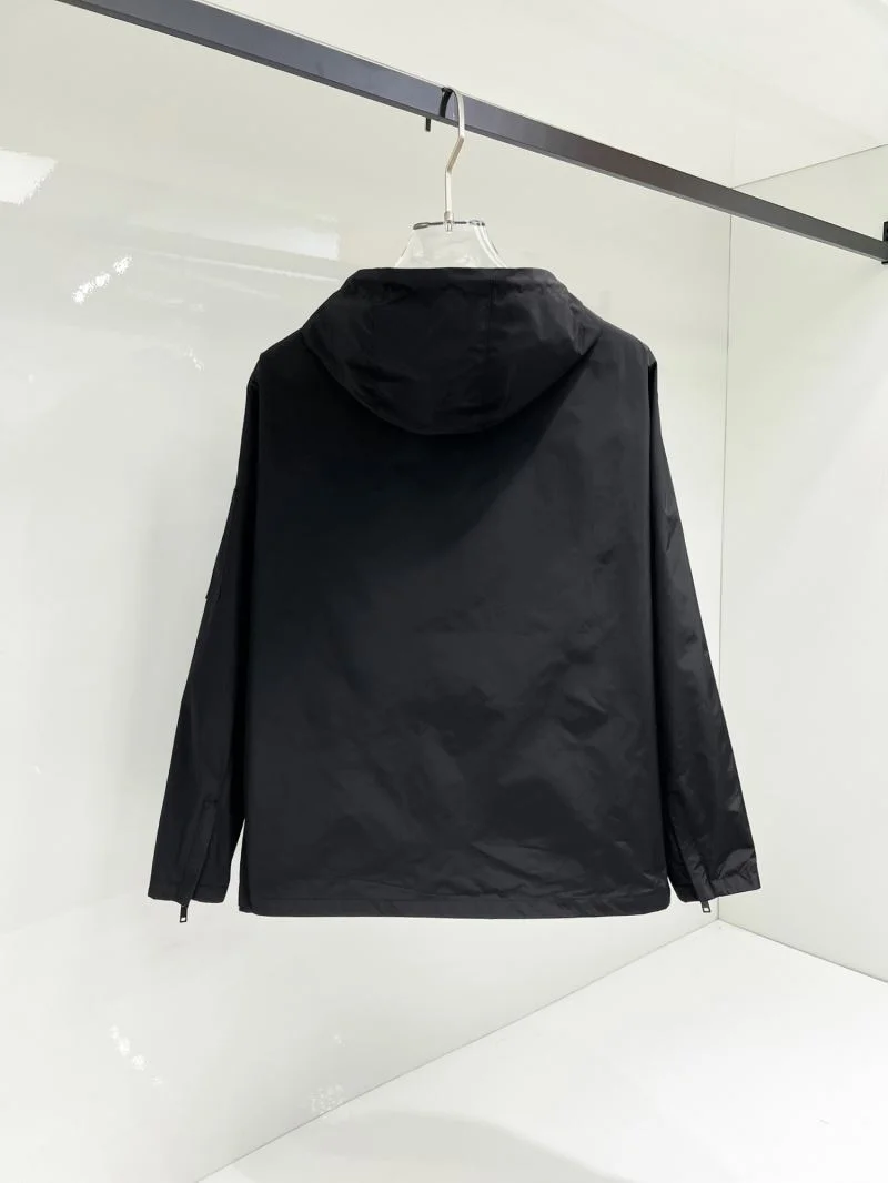 Versatile Prada Outwear 168109
