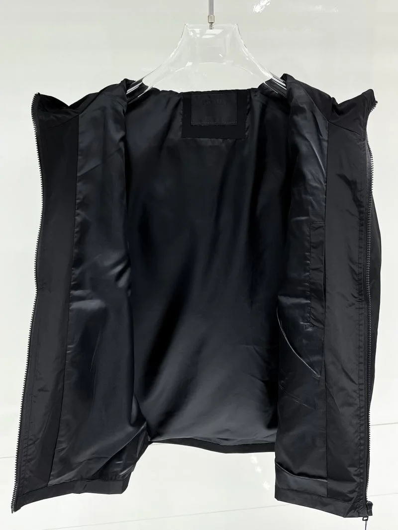 Versatile Prada Outwear 168109