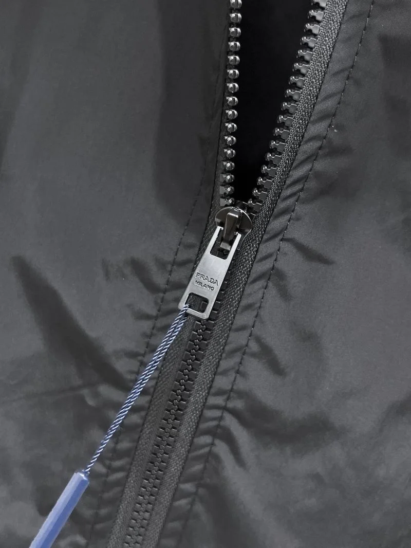 Versatile Prada Outwear 168109
