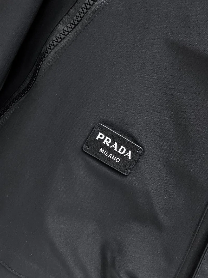 UrbanStyle Prada Outwear 168090