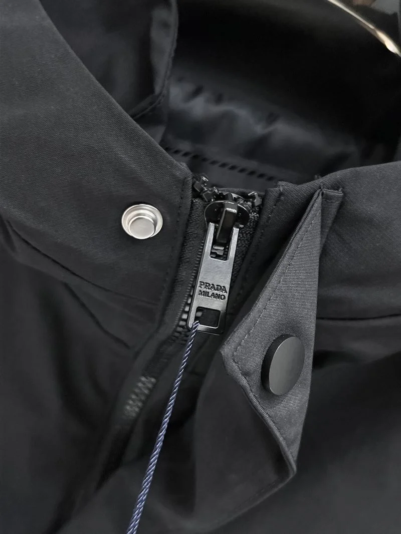 UrbanStyle Prada Outwear 168090