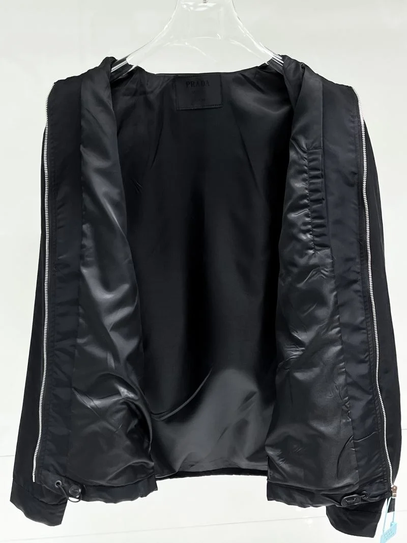 Comfortable Prada Outwear 168082