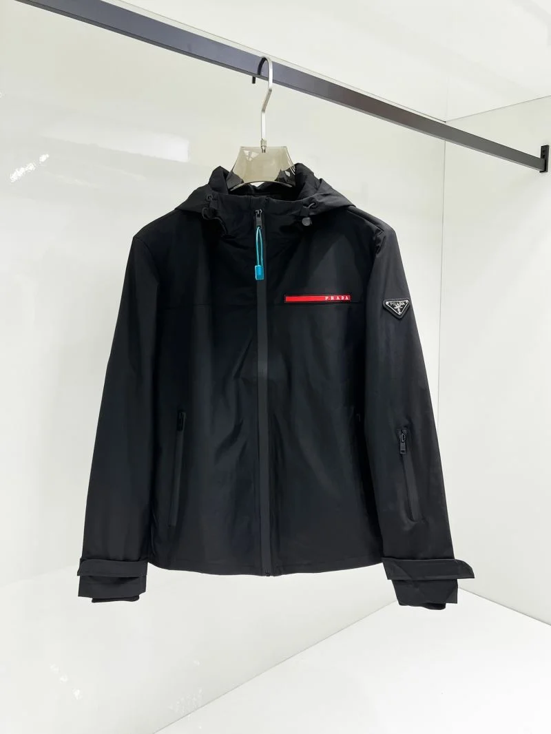 Effortless Prada Outwear 168080
