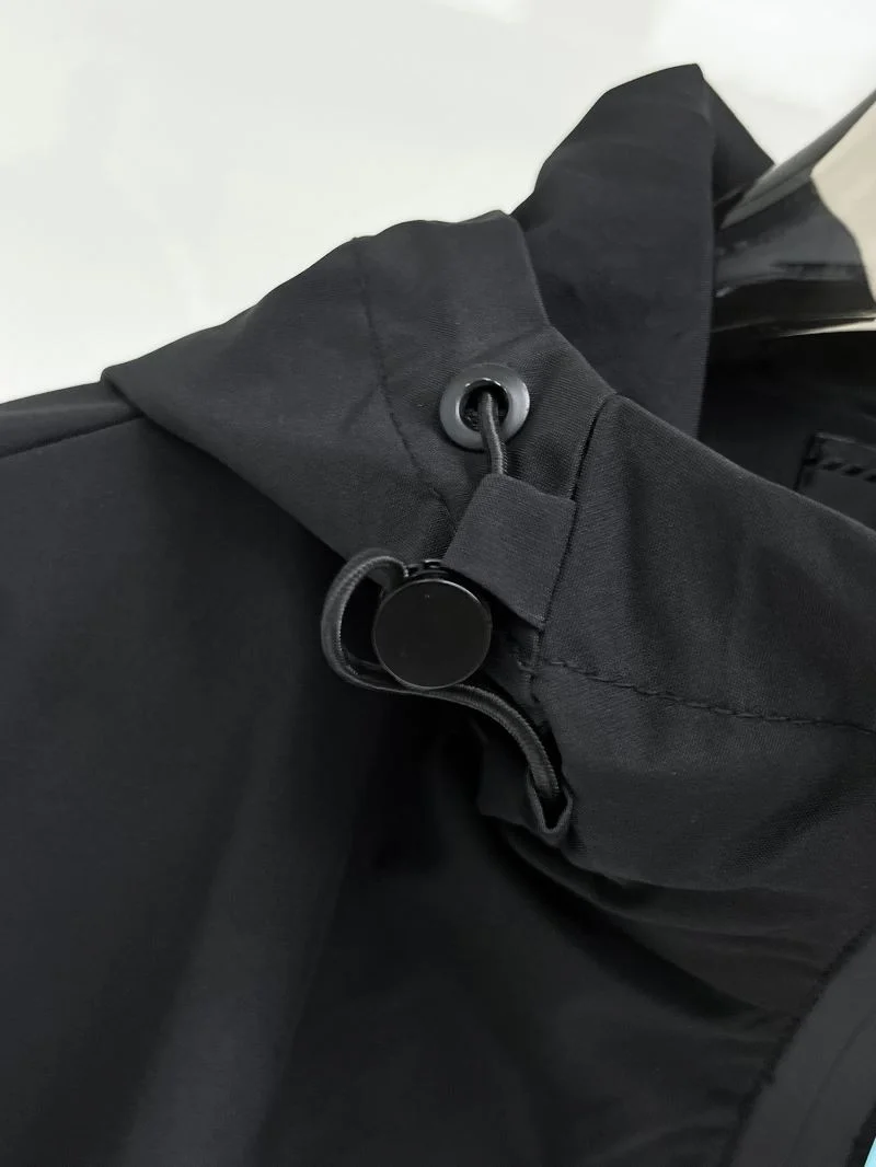 Effortless Prada Outwear 168080