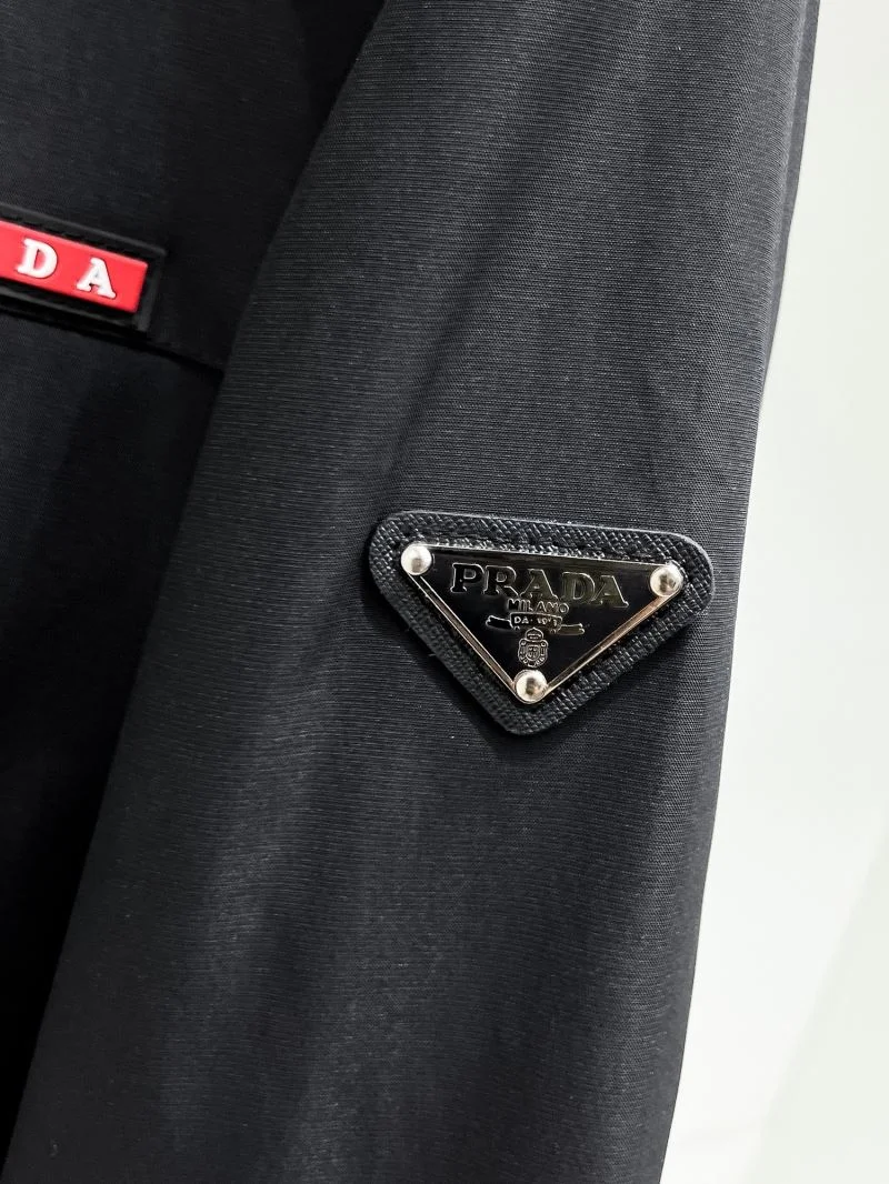 Effortless Prada Outwear 168080
