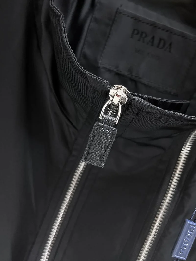 Prada Outwear GoAnywhere 168076