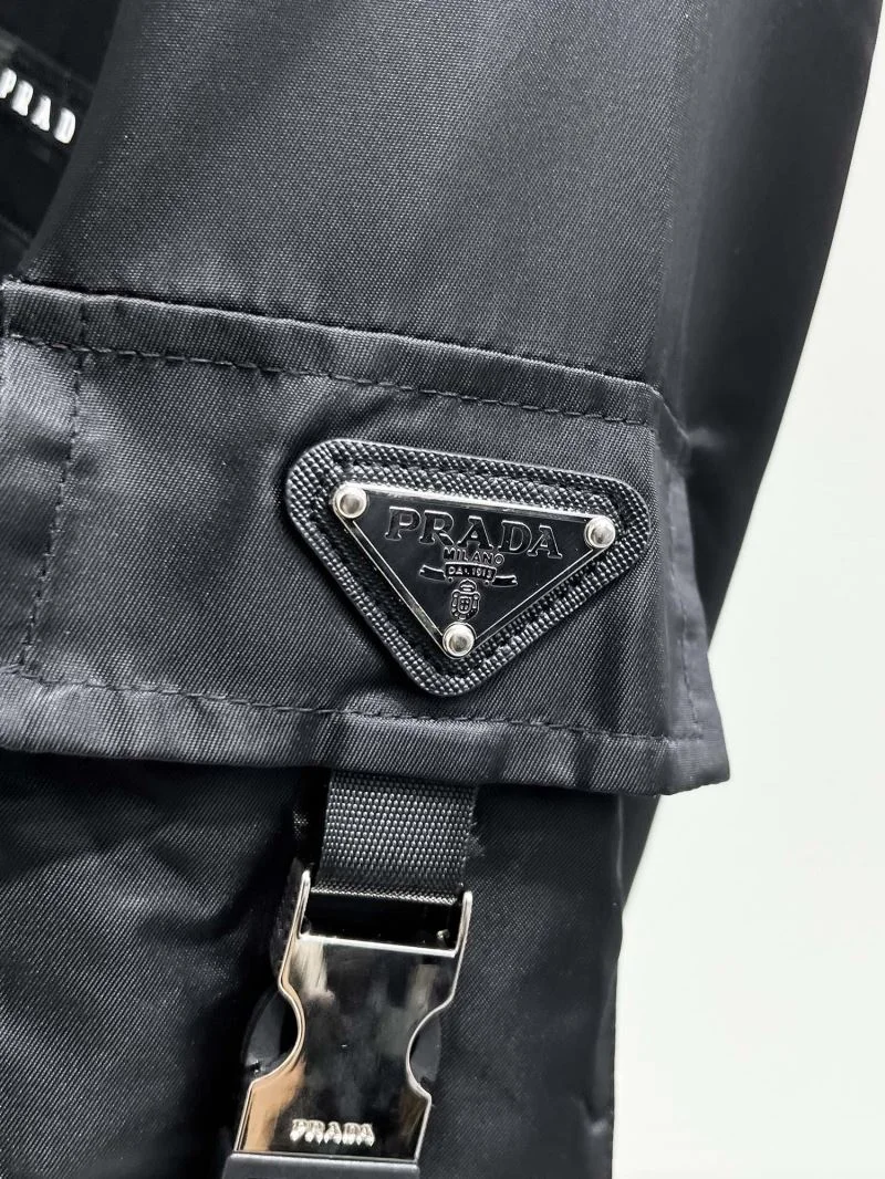 Prada Outwear GoAnywhere 168076