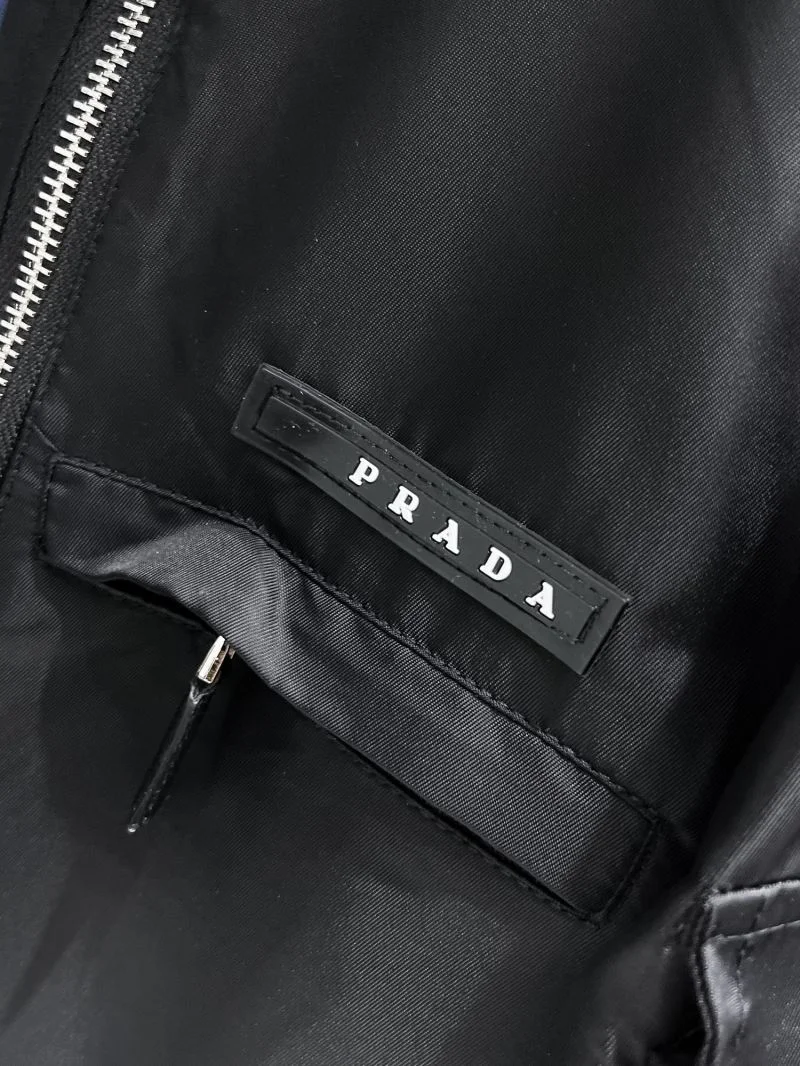 Prada Outwear GoAnywhere 168076