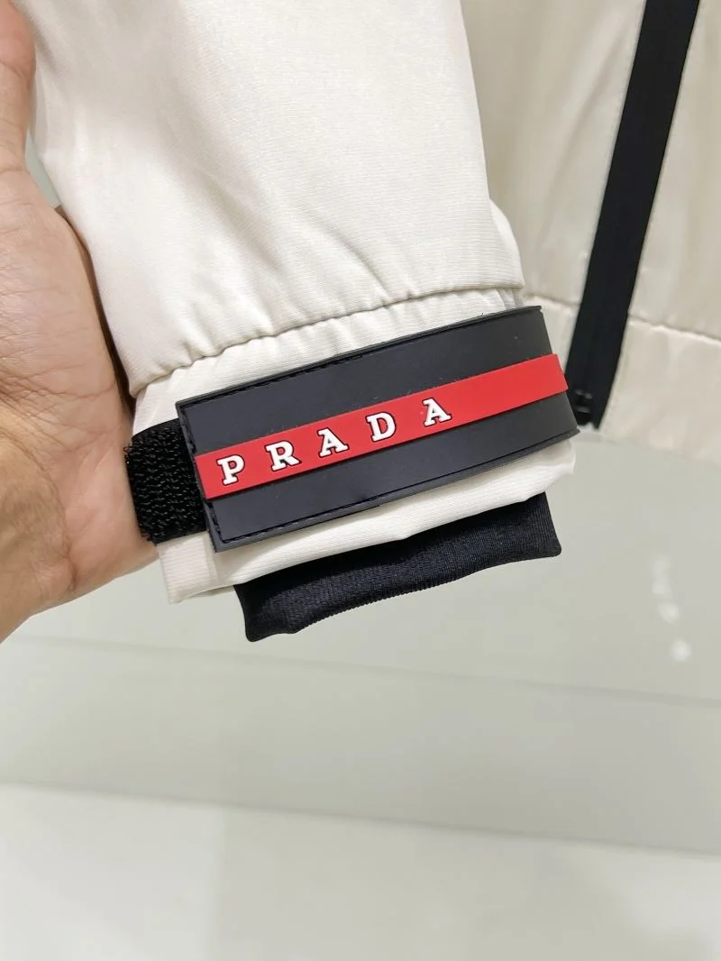 Prada Outwear Attractive 168073