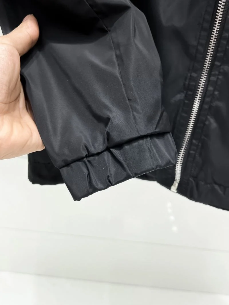 Prada Outwear TimelessDesign 168065