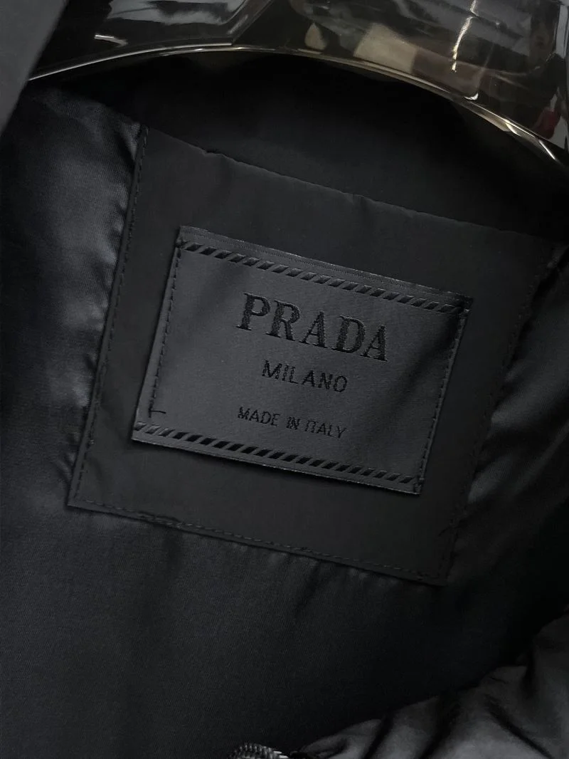 TimelessDesign Prada Outwear 168062