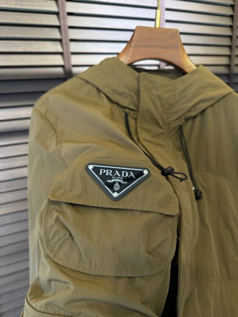 Resilient Prada Outwear 168068