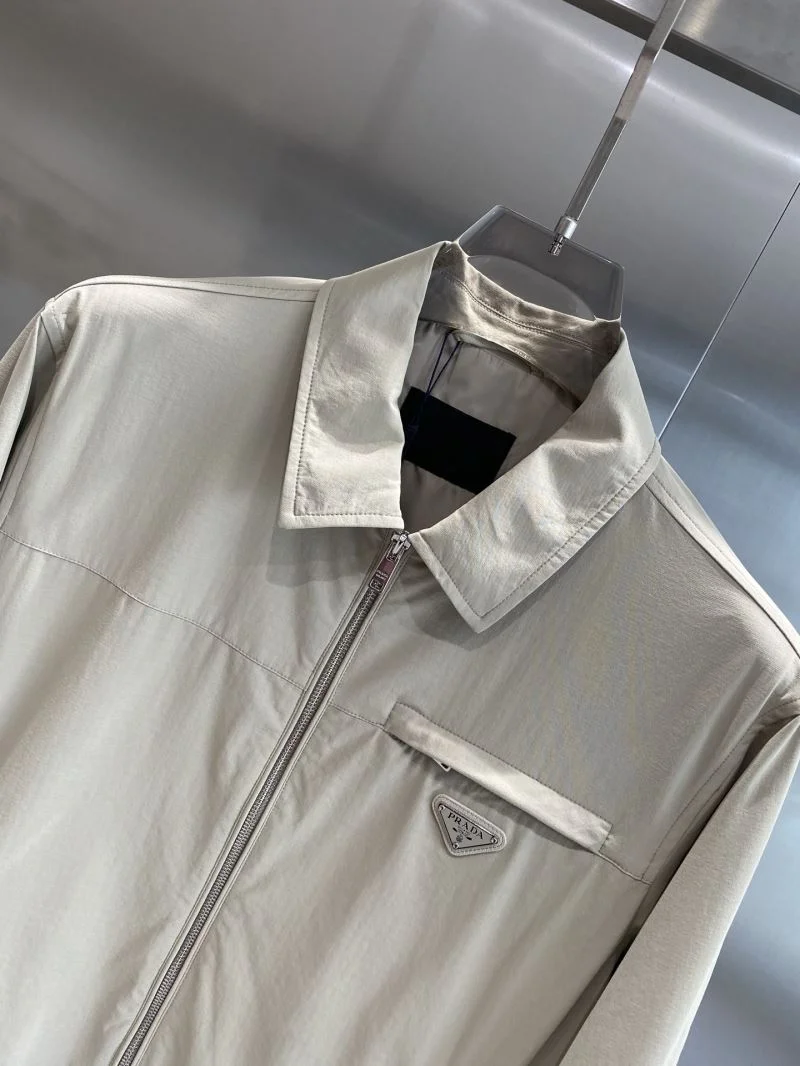 Elegant Prada Outwear 168058