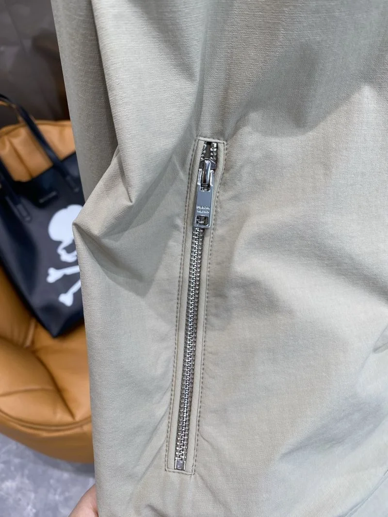 Elegant Prada Outwear 168058