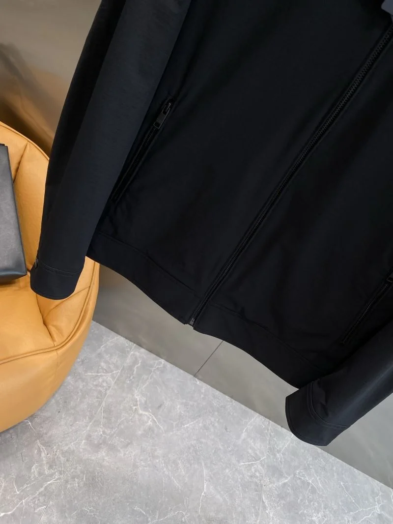 Prada Outwear Unique 168057