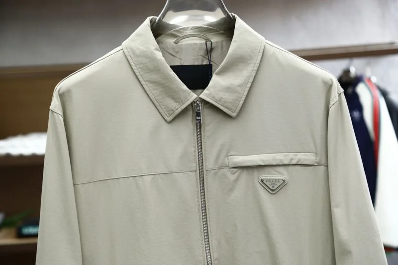 Lightweight Prada Outwear 168086