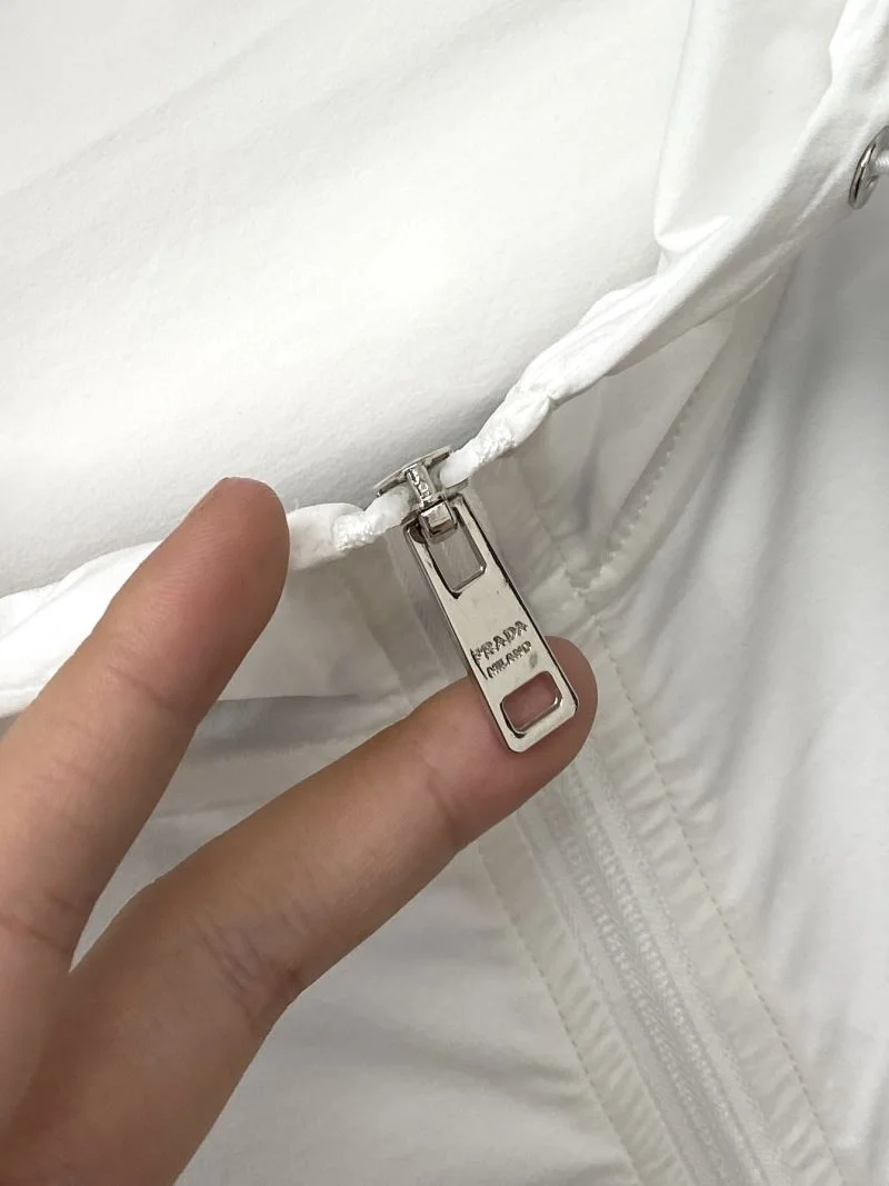 Trendy Prada Outwear 168052