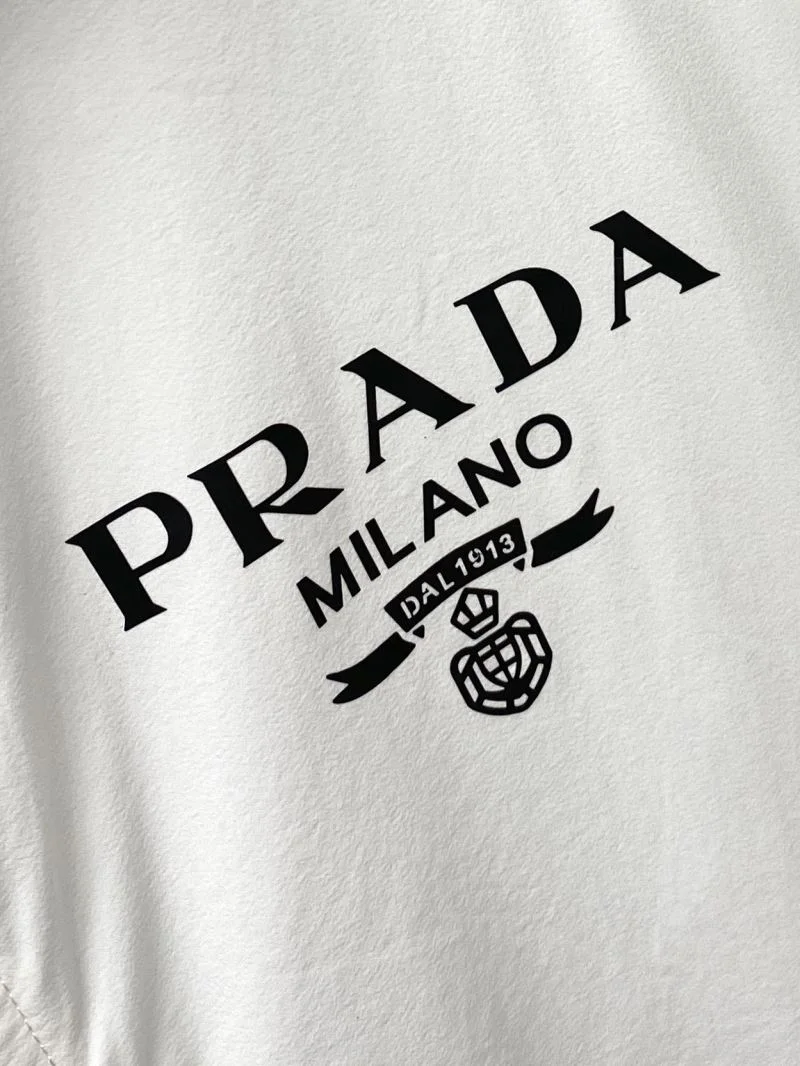 Trendy Prada Outwear 168052