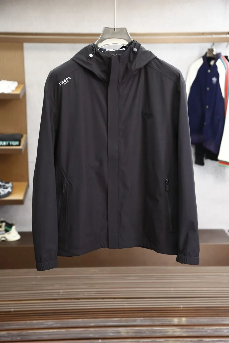 Prada Outwear Fashionable 168150