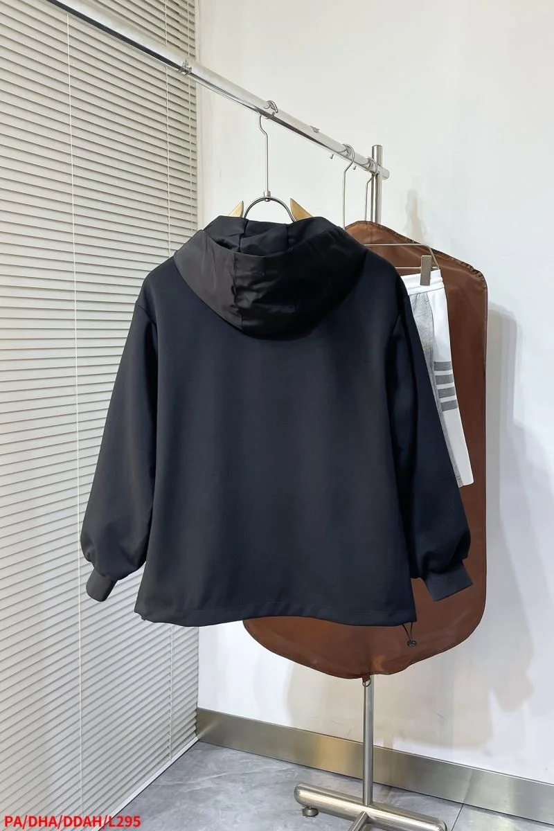 Bold Prada Outwear 168050