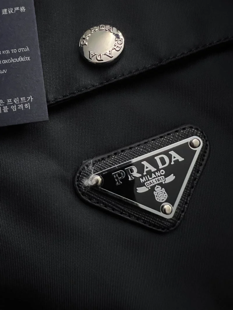 Prada Outwear EyeCatching 168046