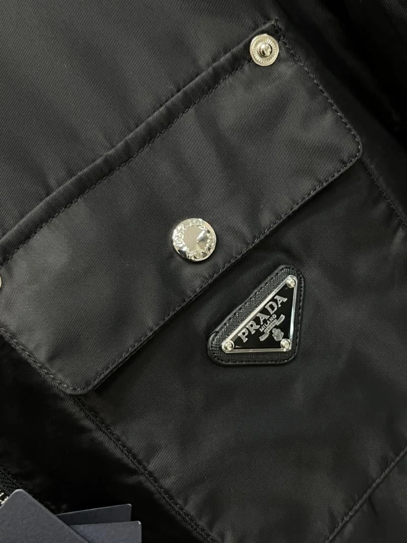 Cozy Prada Outwear 168047