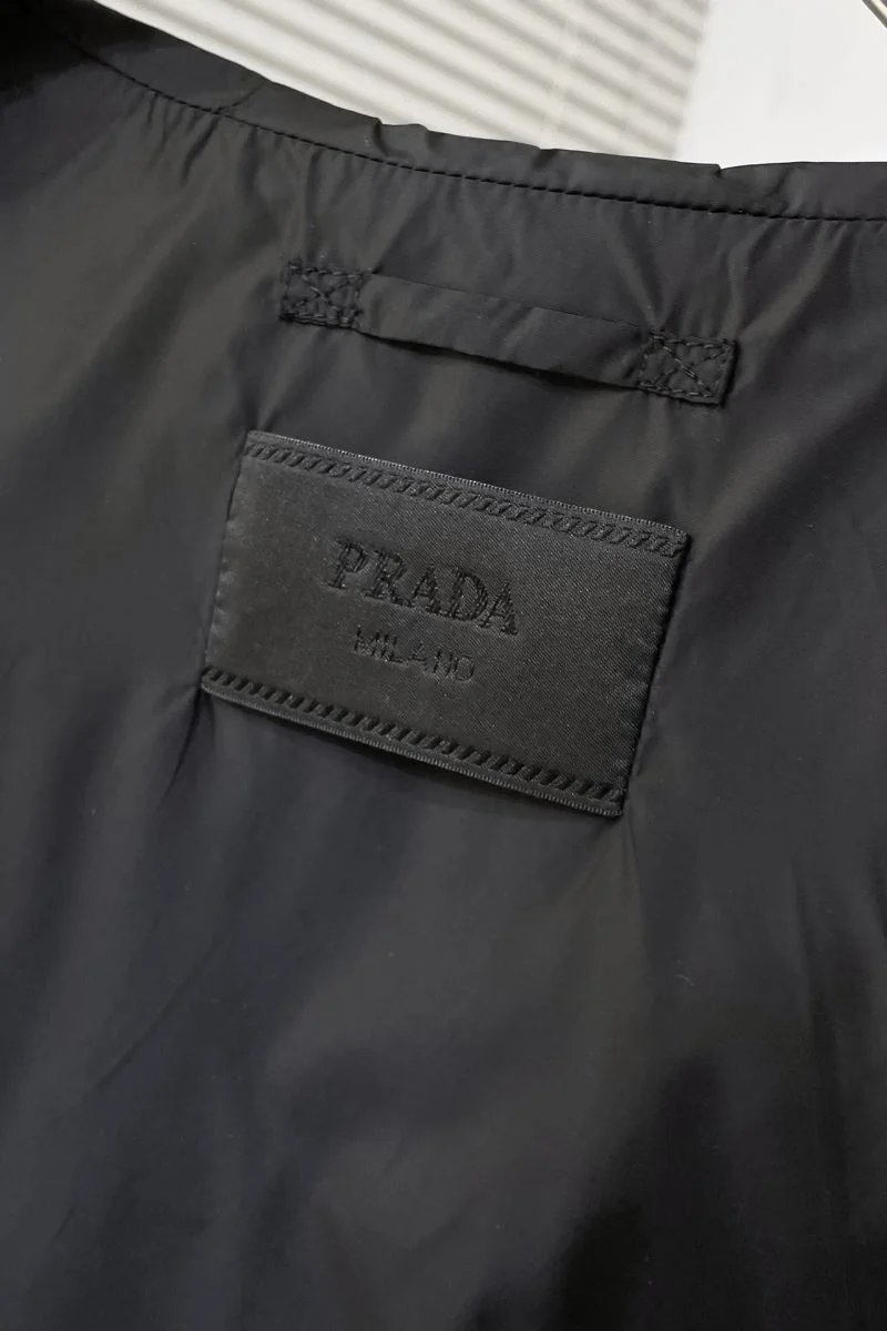 Flexible Prada Outwear 168036