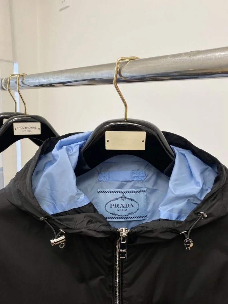 Cozy Prada Outwear 168048