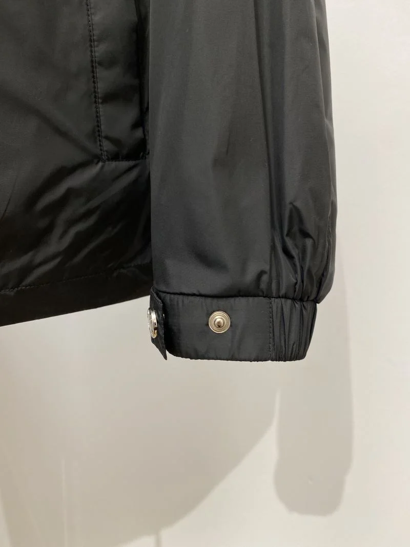 Cozy Prada Outwear 168048