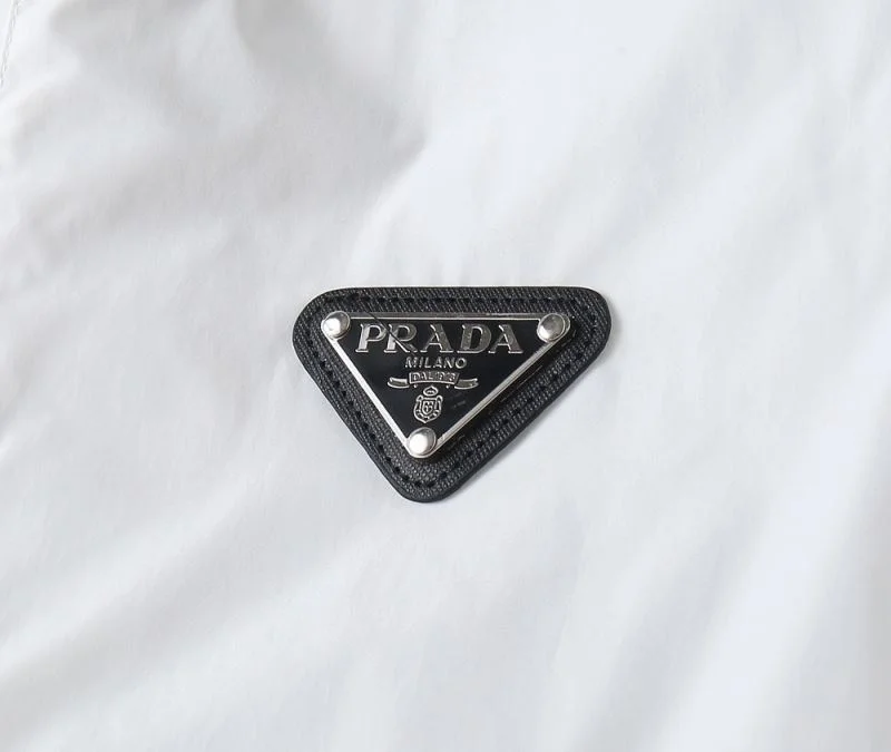 Snug Prada Outwear 168033