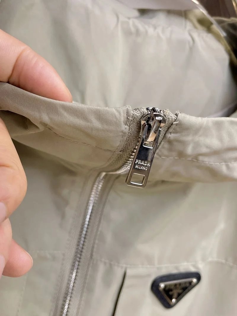 MultiPurpose Prada Outwear 168027