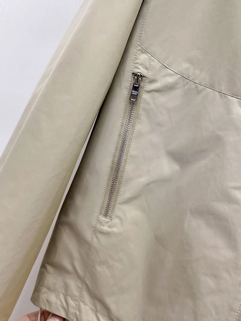 MultiPurpose Prada Outwear 168027