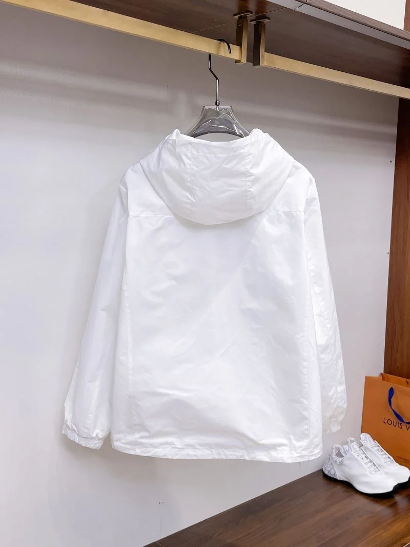 Effortless Prada Outwear 168025