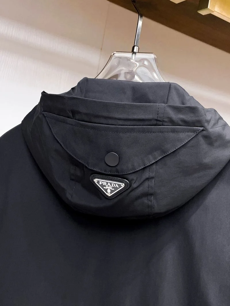 SmartChoice Prada Outwear 168024