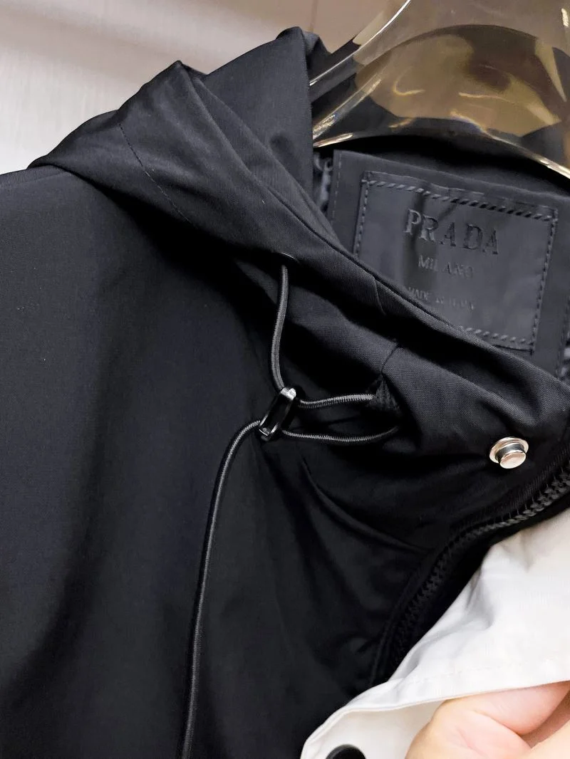 SmartChoice Prada Outwear 168024
