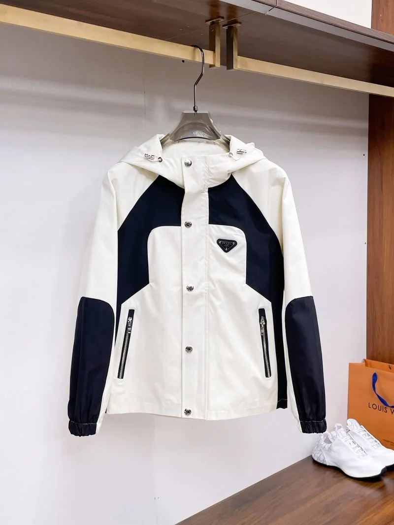 Minimalist Prada Outwear 168021