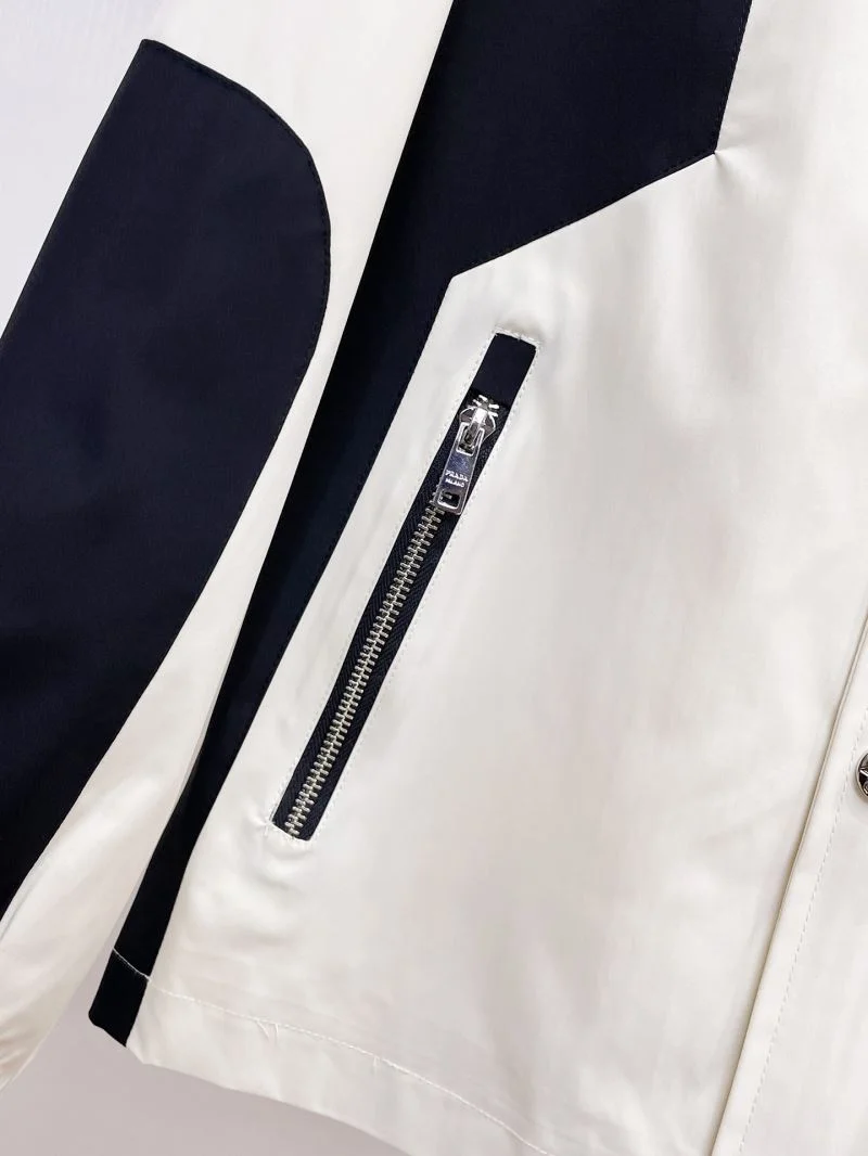 Minimalist Prada Outwear 168021