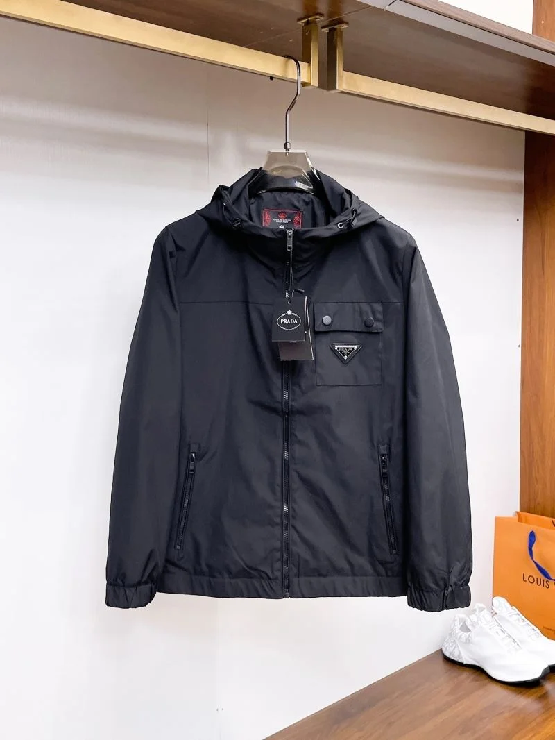 Premium Prada Outwear 168014