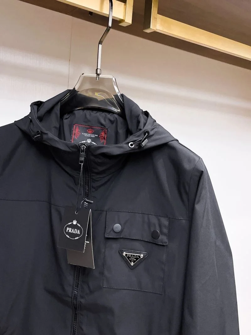 Premium Prada Outwear 168014