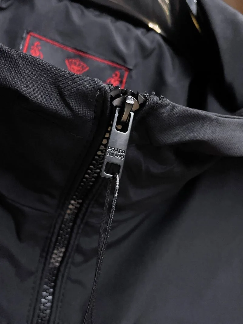 Premium Prada Outwear 168014
