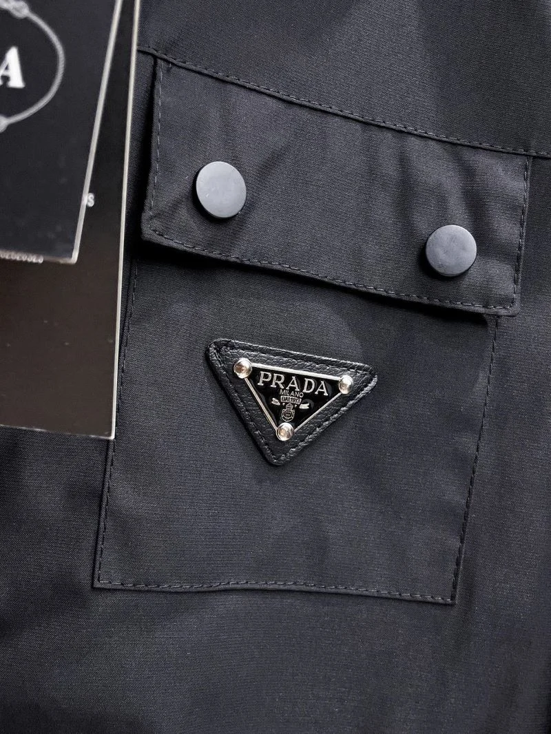 Premium Prada Outwear 168014