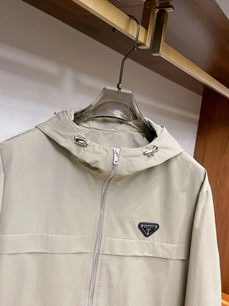 Youthful Prada Outwear 168056