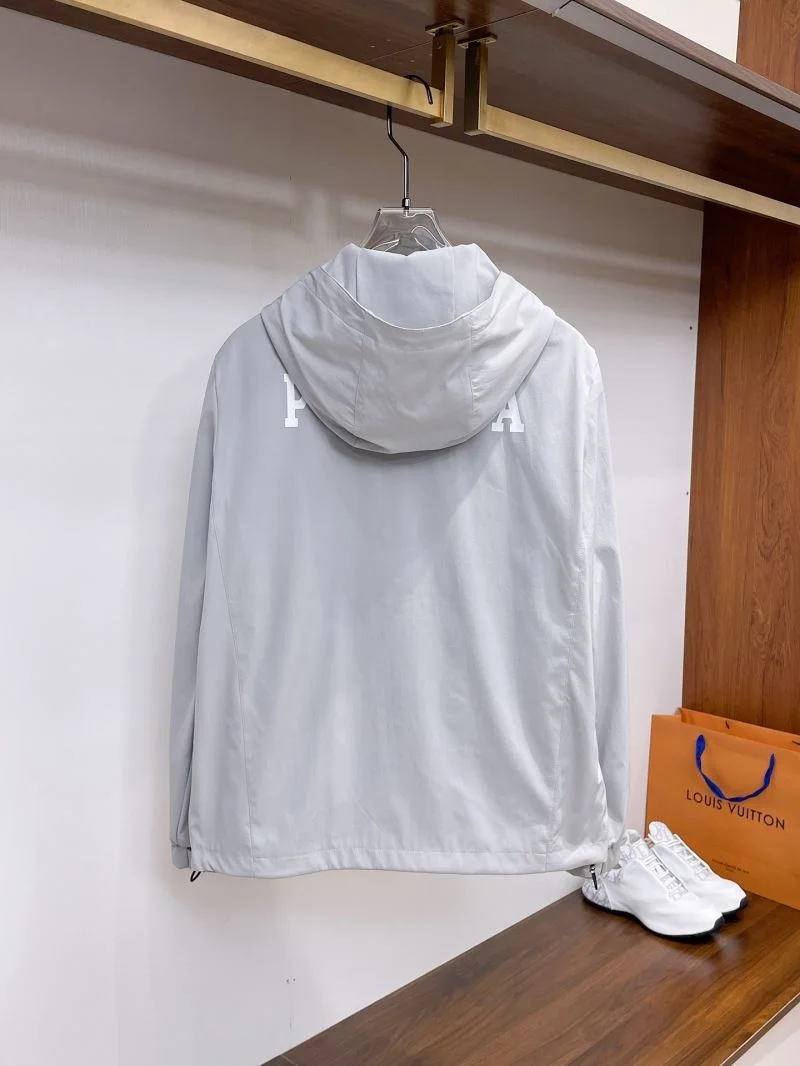 Prada Outwear Practical 168008
