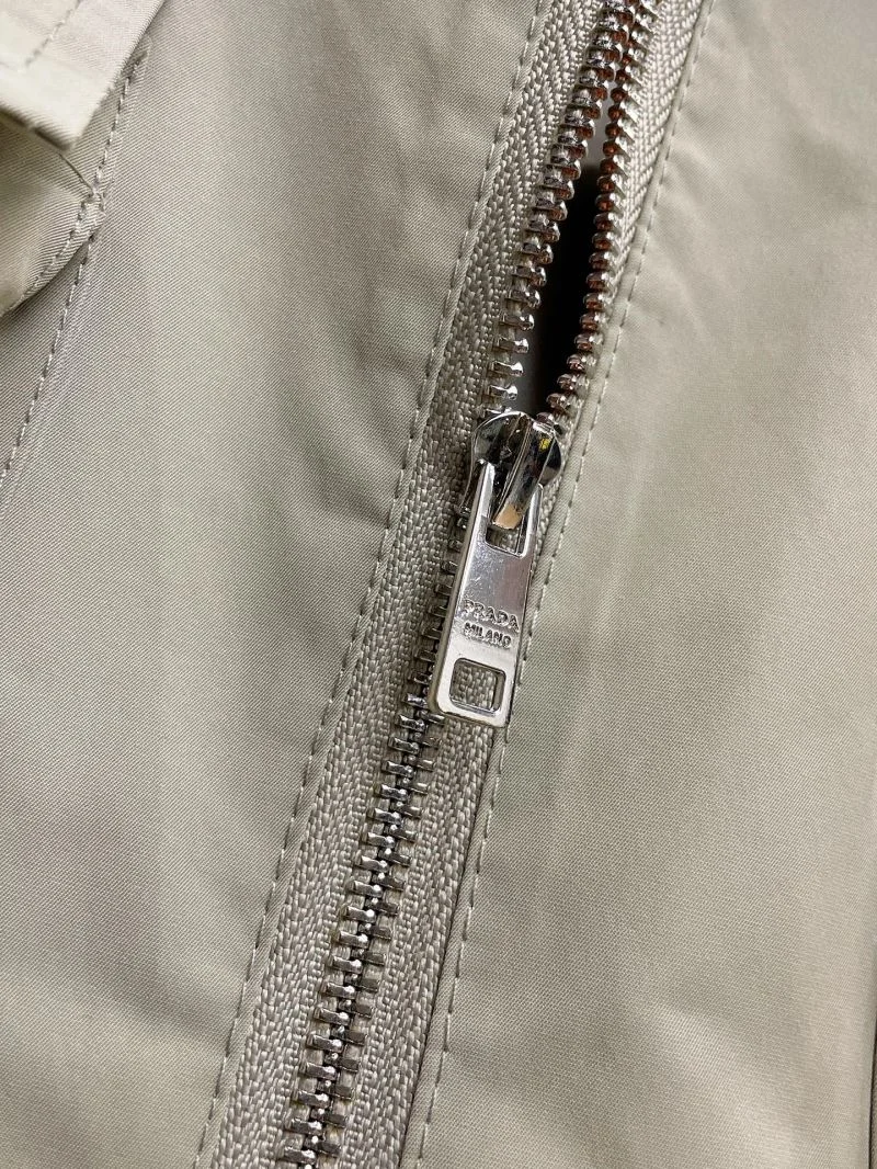 Prada Outwear Fashionable 168007