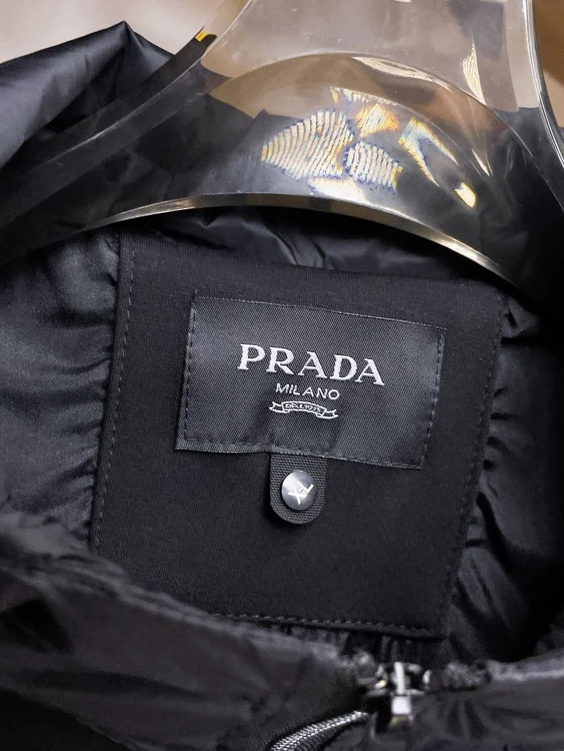 Prada Outwear ZeroBulk 167996