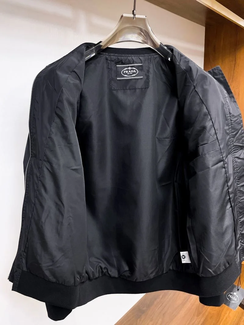 Lightweight Prada Outwear 167988