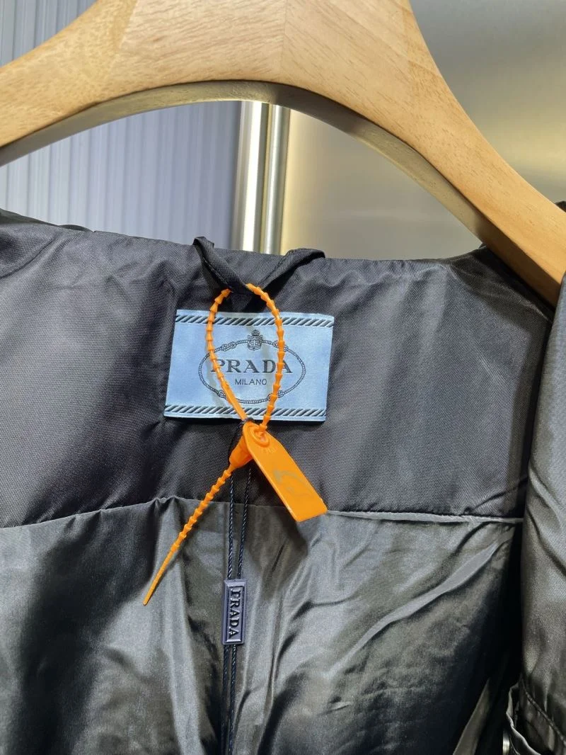 Soft Prada Outwear 168093