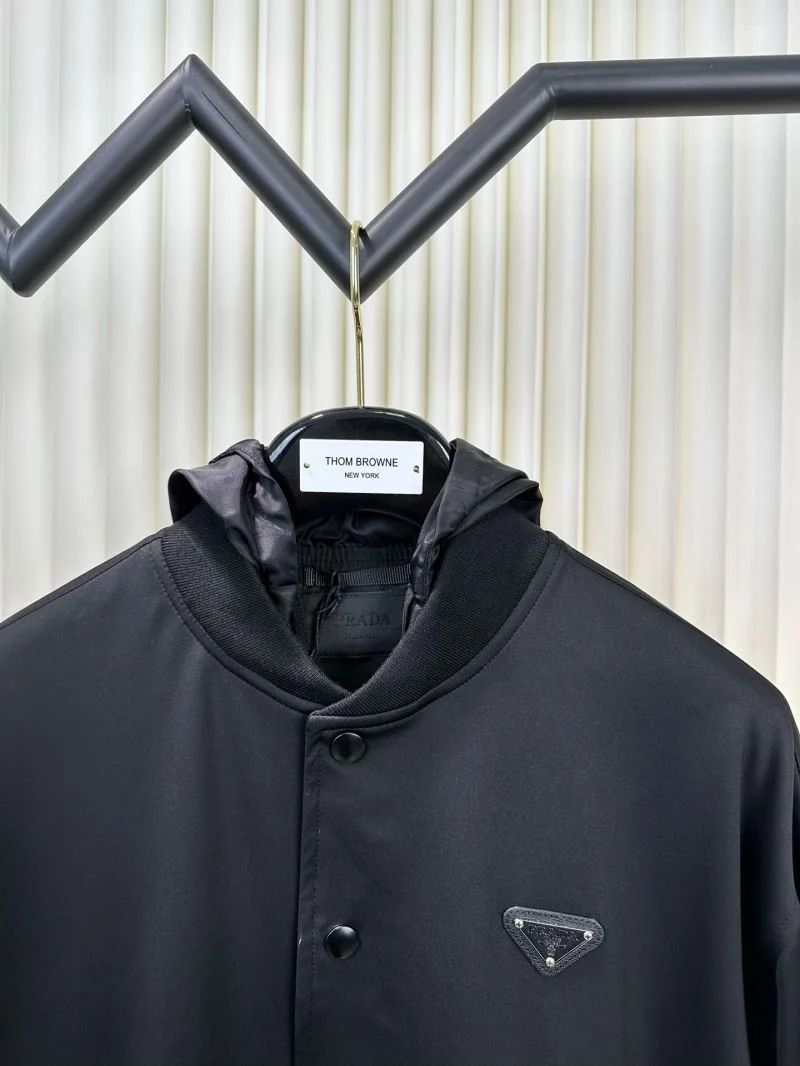 Efficient Prada Outwear 168040