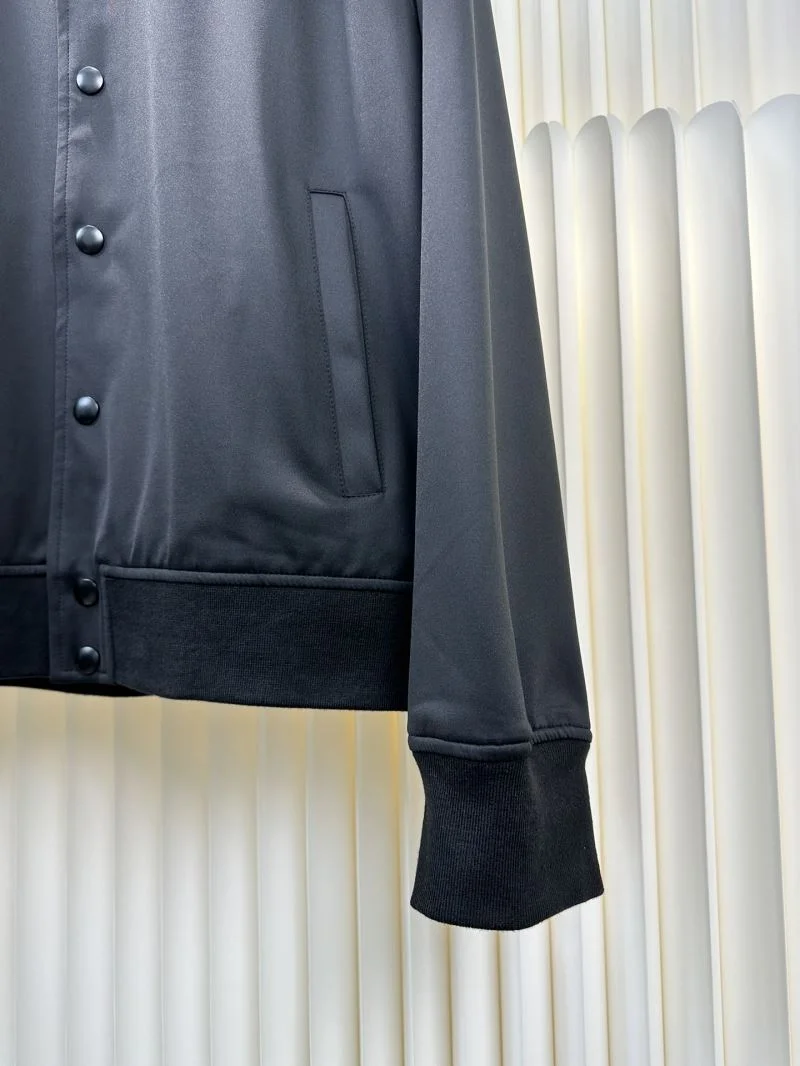 Efficient Prada Outwear 168040