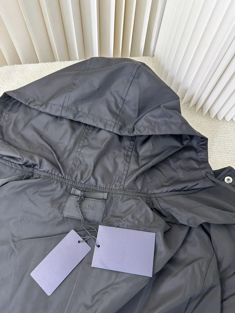 Efficient Prada Outwear 168040